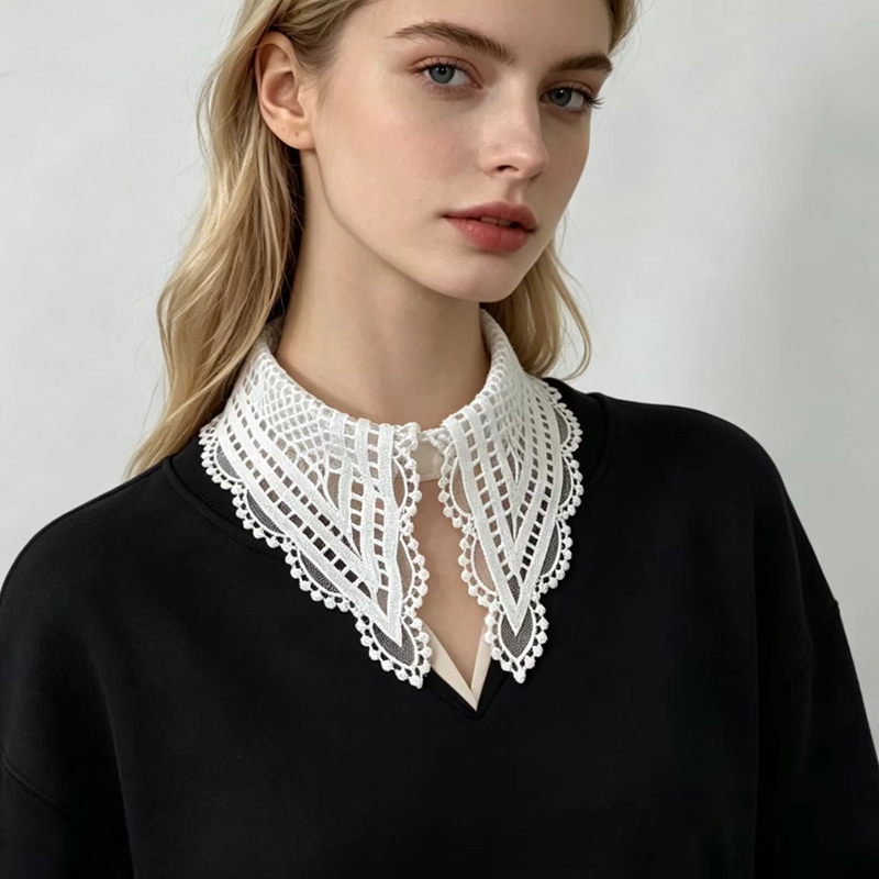 레이디 화이트 러플 장식 플로럴 자수 탈부착 가능한 칼 - Embroidery Origin 리뷰 및 가격